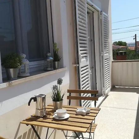 Casa Alba Charming And Spacious בית נופש